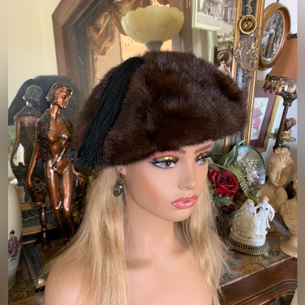 Vintage 50's? Boho Dark Brown Mink Tassel Hat Cap Beret